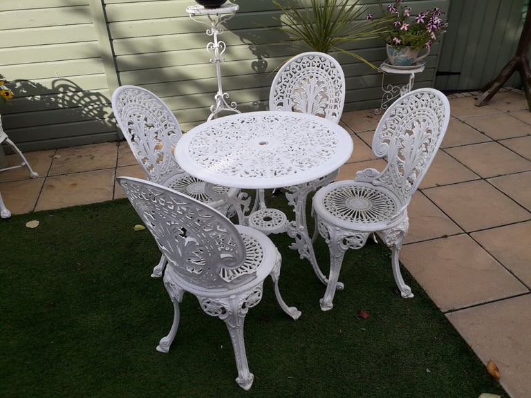 image for Vintage Victorian style white ornate garden table &  chairs aluminium