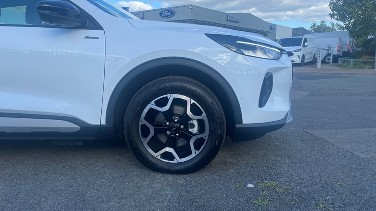 2025 Ford Kuga 2.5 PHEV Active 5dr CVT Estate Estate Hybrid Automatic