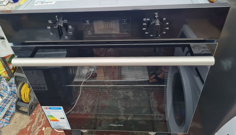 Hotpoint multifunction single electric oven built-in black 
