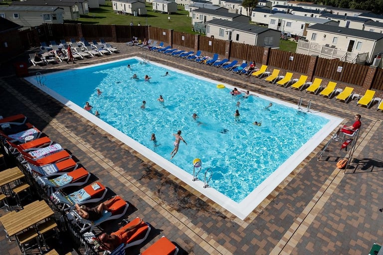 3 Bed South Coast Family Caravan CALL TOM 0️⃣7️⃣9️⃣7️⃣9️⃣1️⃣2️⃣7️⃣8️⃣5️⃣5️⃣