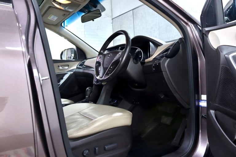2014 Hyundai Santa Fe 2.2 CRDi Premium SE SUV 5dr Diesel Auto 4WD Euro 5 (7 seat) (194 bhp) ESTAT...