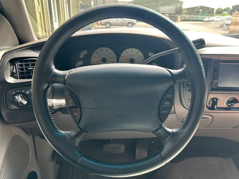 2000 Ford F150 5.4 Litre Supercharged Lightening PICKUP Petrol Automatic