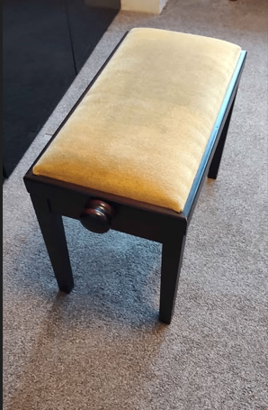 Yamaha c1996 upright Piano Satin Walnut *adjustable stool + 1st tuning* 3 pedals