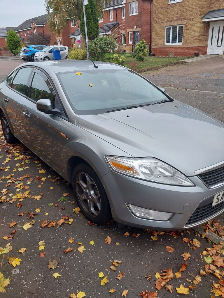 Mondeo just under 1 year MOT.  Lez compliant.  Needs coil pack.  Still runs and drives great