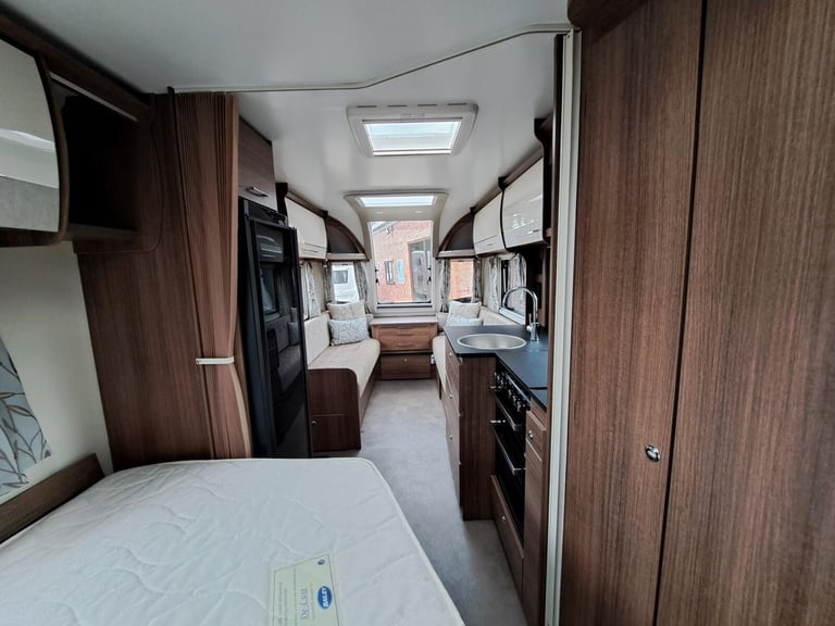 2021 Bailey Unicorn Valencia Black Edition