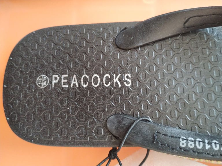 2 pairs of Peacock brand new women's slippers. Size 5-6