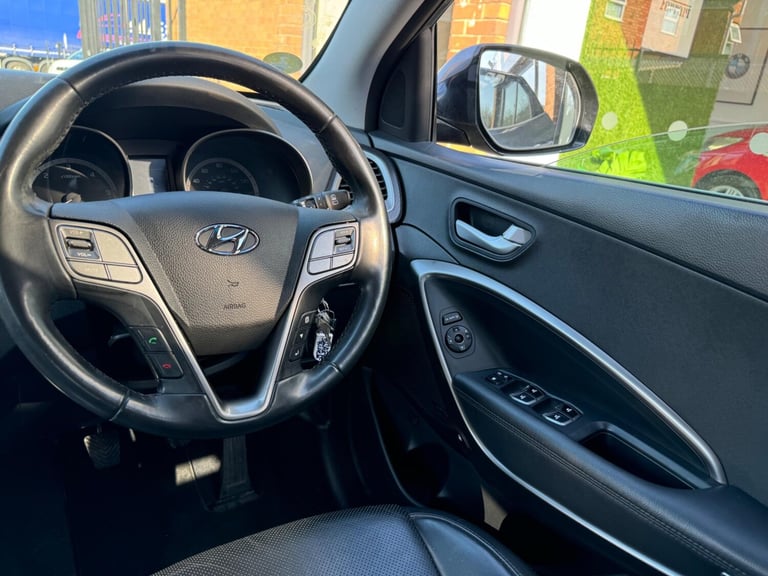 2017 Hyundai Santa Fe 2.2 CRDi Blue Drive Premium 4WD Euro 6 (s/s) 5dr (7 Seat) ESTATE Diesel Manual