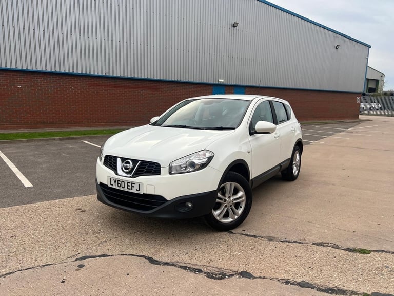 Nissan Qashqai 1.6 Acenta 2WD Euro 5 (s/s) 5dr Petrol Manual - Image 7