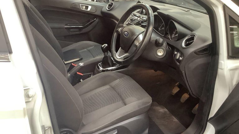 2013 Ford Fiesta 1.0 EcoBoost Zetec 5dr HATCHBACK PETROL Manual
