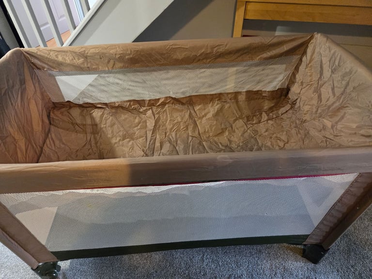 Mamas & Papas travel Cot