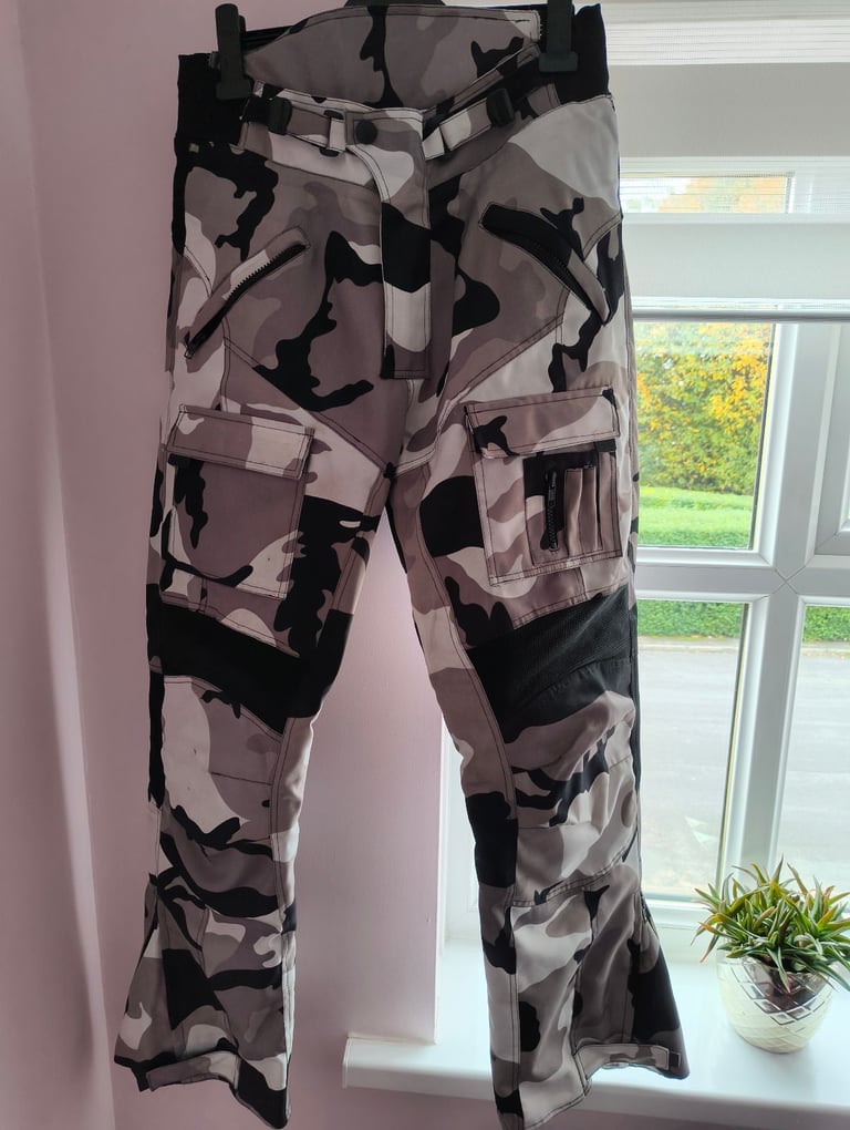 Motorcycle trousers 