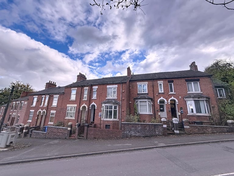 image for 6 bedrooms in Etruria Road, Stoke-on-Trent, ST4 6JW