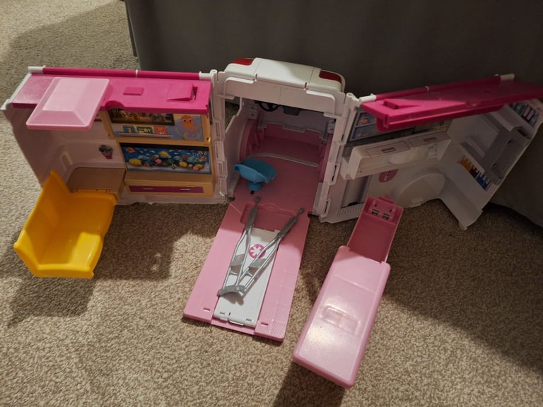 Barbie toy bundle 