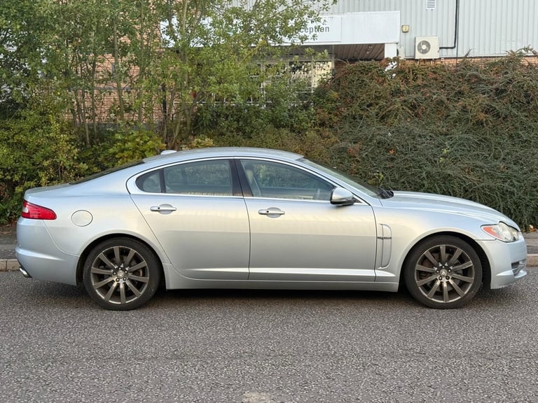 2009 Jaguar XF 3.0d V6 Premium Luxury 4dr Auto SALOON DIESEL Automatic