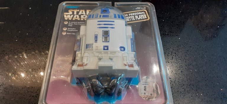 image for STAR WARS R2-D2 PERSONAL CASSETTE PLAYER MODEL 88-087 STILL SEALED 1997