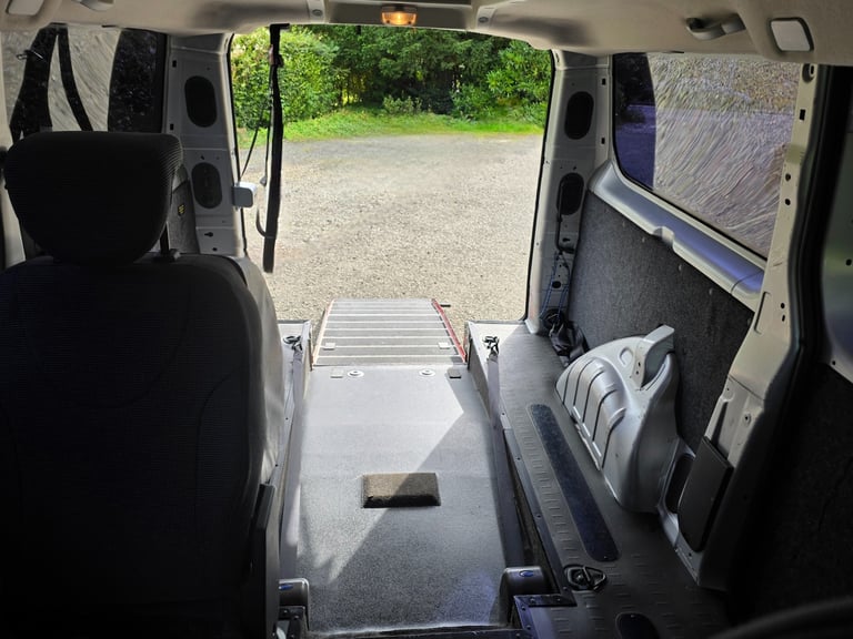 2012 Peugeot Expert Tepee 1.6 HDi L2 Comfort = Wheelchair Accessible Vehicle / Wav MPV Diesel Manual