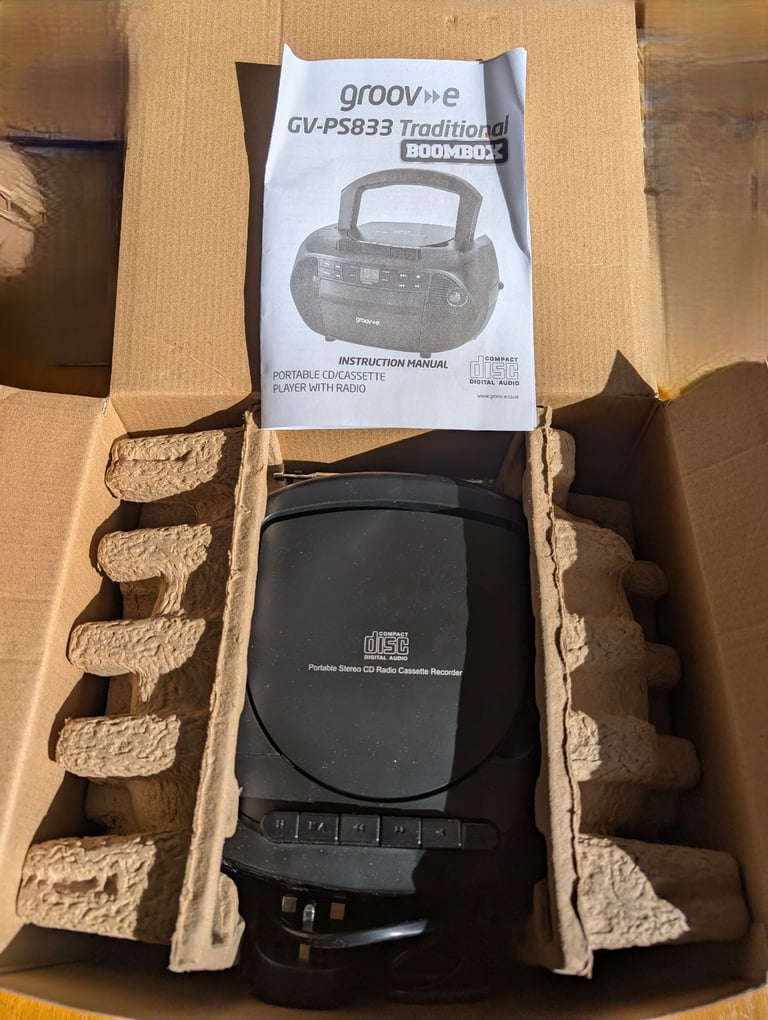 image for Groov-e GVPS833/BK Boombox Portable CD & Cassette Player Radio, Black FOR PARTS/REPAIR