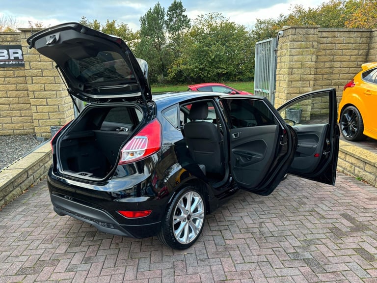 2017 Ford Fiesta 1.0T EcoBoost ST-Line Euro 6 (s/s) 5dr HATCHBACK Petrol Manual