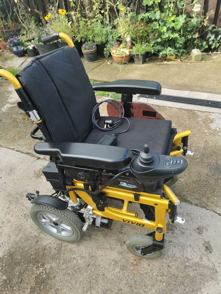  Kymco vivio car boot able electric power chair--Leeds £625  · Leeds,