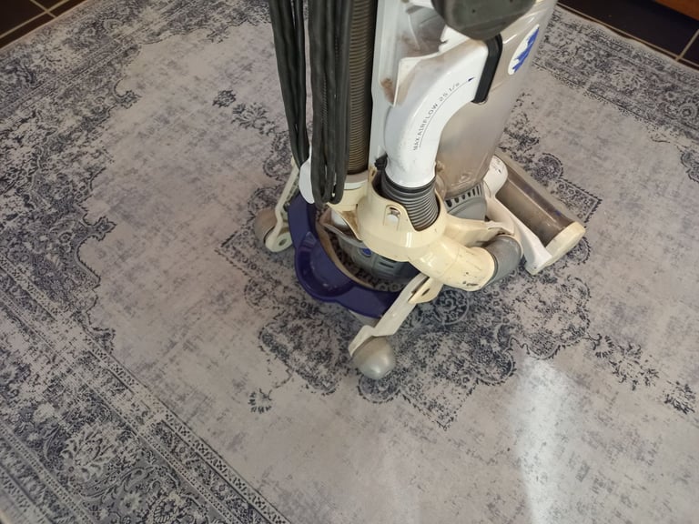 Dyson DC25 Upright Ball Vacuum Cleaner