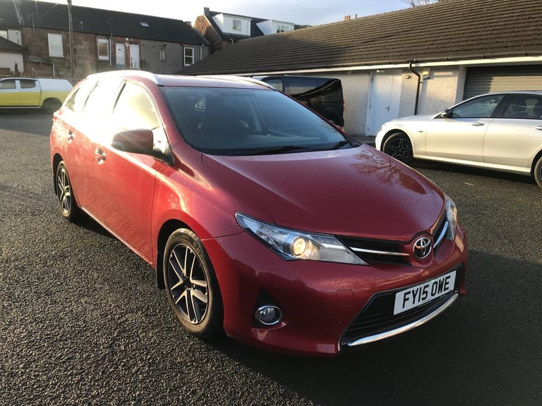 2015 Toyota Auris 1.4 D-4D Icon+ Touring Sports Euro 5 (s/s) 5dr HATCHBACK Diesel Manual