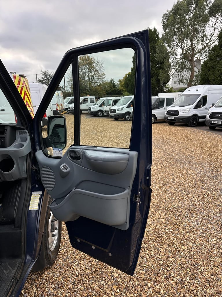 2013 Ford Transit High Roof Van TDCi 125ps PANEL VAN DIESEL Manual