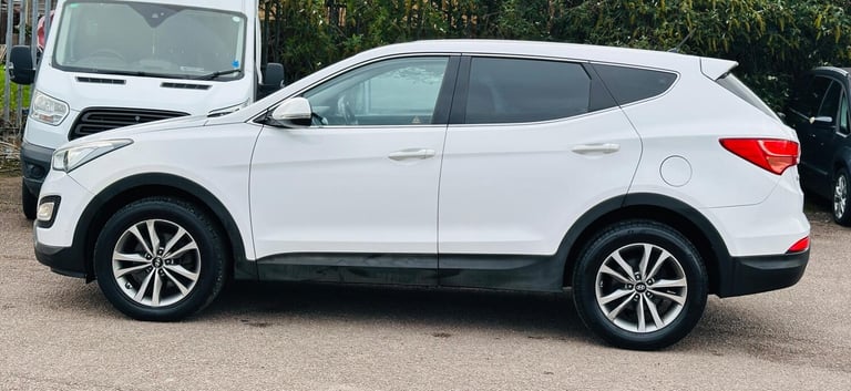 2016 Hyundai Santa Fe 2.2 CRDi SE 4WD Euro 5 5dr (5 seat) ESTATE Diesel Manual