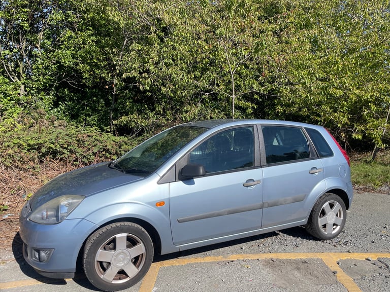 image for FORD FIESTA 1.4 ZETEC CLIMATE 56 REG BLUE 5 DOOR GENUINE 79155 MOT FEBRUARY 12TH 2026 LOW INSURANCE
