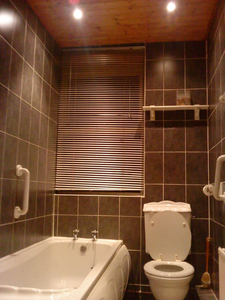 3 bedroom house Fully Furnished 2x WC available to rent Shirley Road £1600.00 pcm