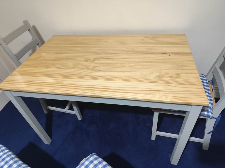 image for Dining Table with 4 Chairs and seat cushions