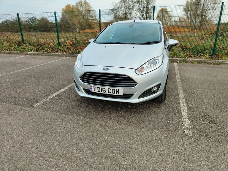 Ford, FIESTA, Hatchback, 2016, Manual, 1498 (cc), 5 doors