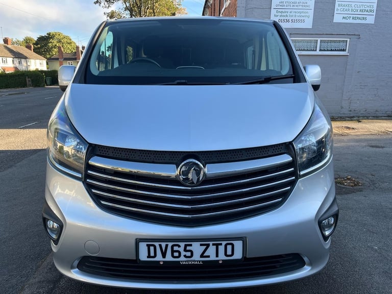 Vauxhall Vivaro 1.6 CDTi 2900 Sportive 6 Seat SWB Crew Van DIESEL MANUAL 2015/65
