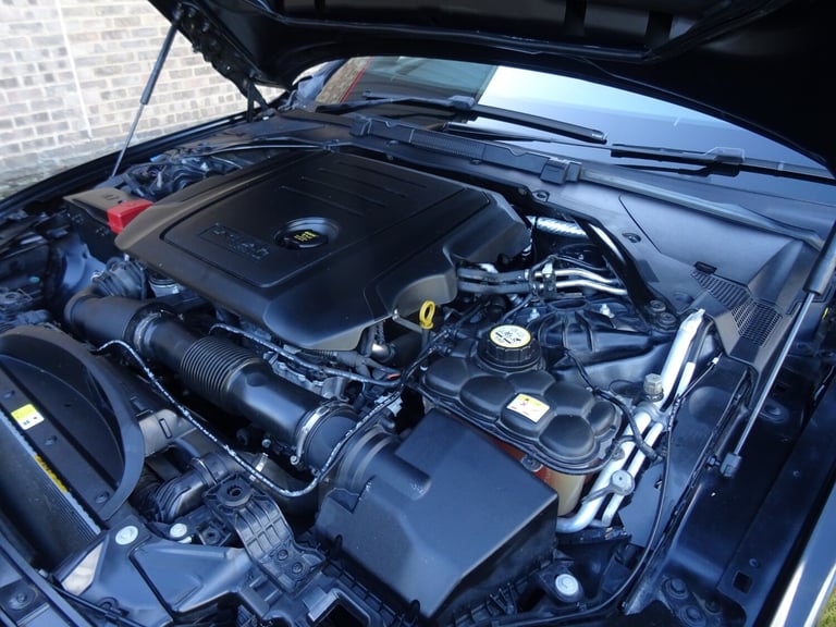 2015 Jaguar XF 2.0d [180] R-Sport 4dr Automatic **LOW MILEAGE*ONLY 15500 MILES FROM NEW** SALOON ...