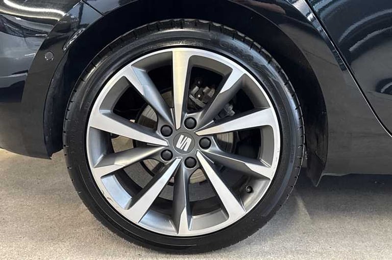 2021 SEAT Leon 1.5 TSI EVO FR Sport 5dr HATCHBACK PETROL Manual