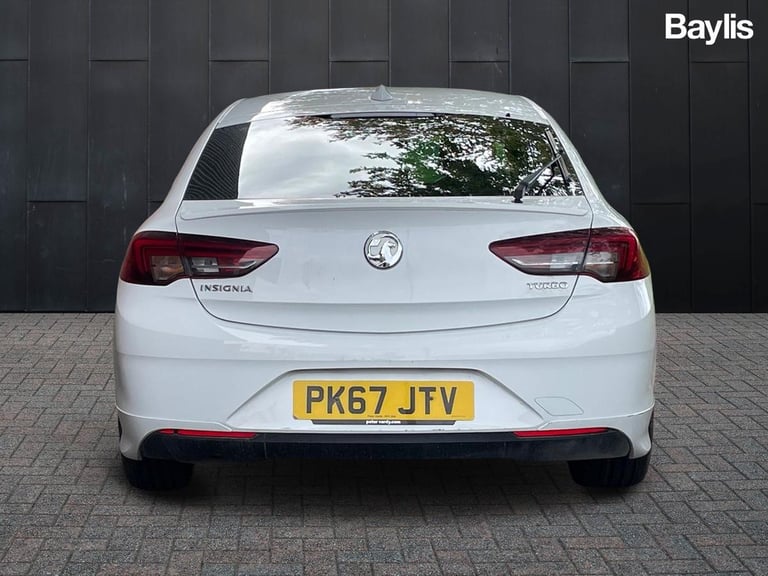 2017 Vauxhall Insignia Insignia 1.5 SRI Nav 5dr Hatchback Petrol Manual
