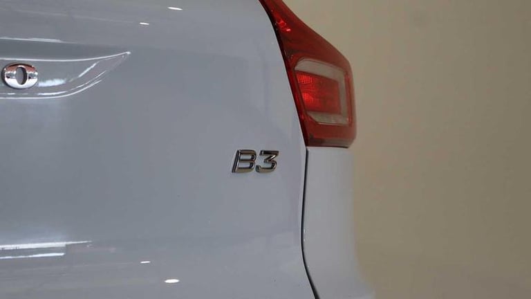 2025 Volvo XC40 Ultra B3 Mild hybrid Petrol Bright Automatic SUV Hybrid Automatic