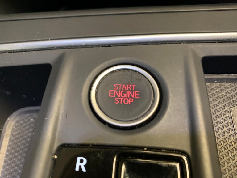 2021 SEAT Leon 1.4 eHybrid 12.8kWh FR Sport Hatchback 5dr Petrol Plug-in Hybrid DSG Euro 6 Hatchb...