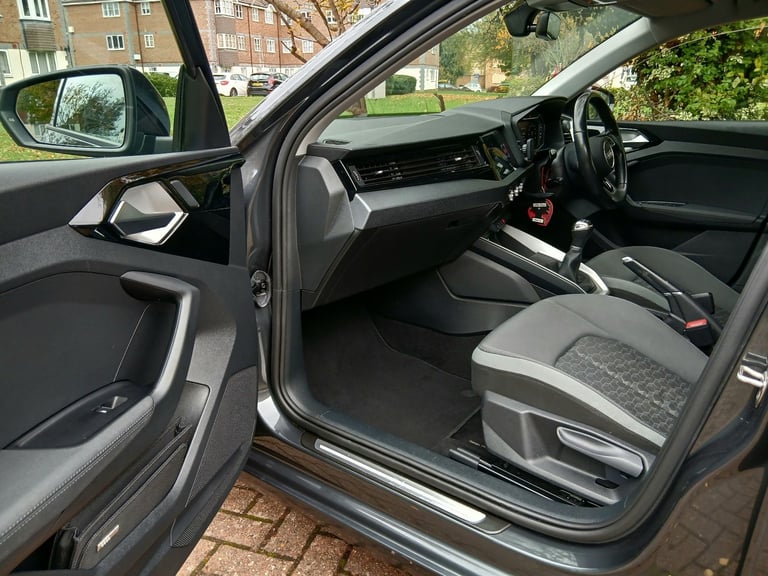 Audi, A1, Hatchback, 2019, Manual, 999 (cc), 5 doors