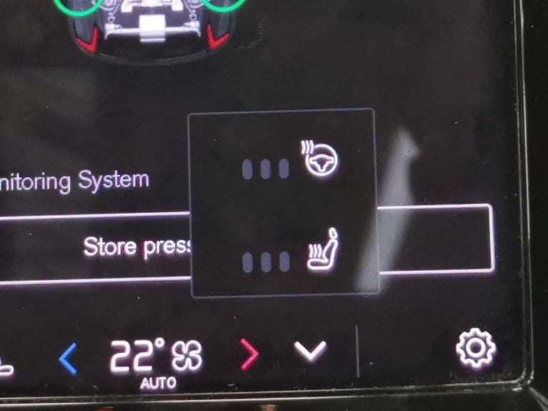 2022 Volvo XC40 2.0 B4 MHEV Ultimate SUV 5dr Petrol Hybrid DCT Auto Euro 6 (s/s) (197 ps) - Suv H...