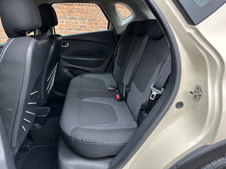 2014 Renault Captur 1.5 dCi 90 Dynamique MediaNav Energy 5dr - JUST SERVICED - FULL MOT HATCHBACK...