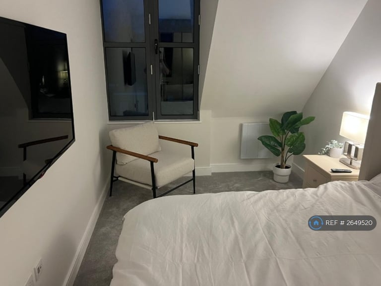 1 bedroom flat in Vale House, Reigate, RH2 (1 bed) (#2649520)