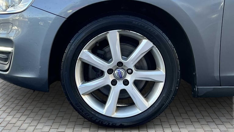  Volvo S60 D2 [120] SE Nav 4dr [Leather] Saloon Diesel Manual