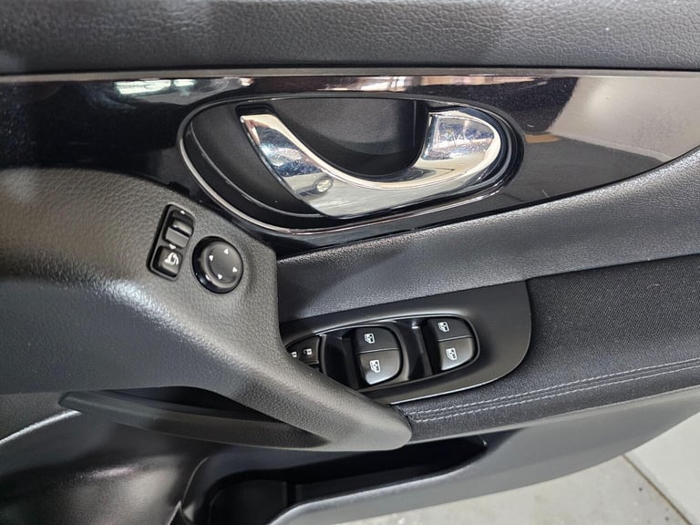 2018 Nissan Qashqai 1.2 DIG-T Acenta XTRON Euro 6 (s/s) 5dr HATCHBACK Petrol Automatic