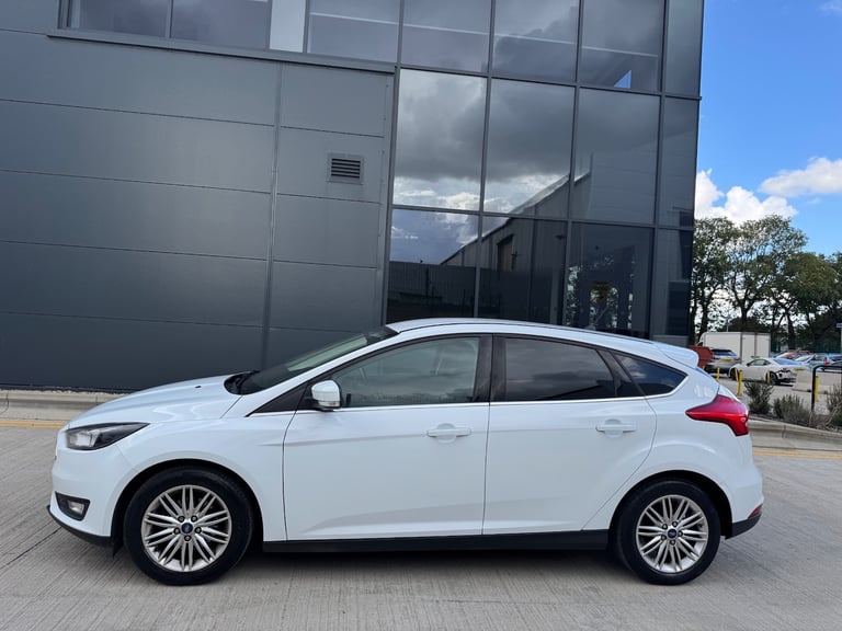 2018 Ford Focus 1.0 EcoBoost 125 Zetec Edition 5dr HATCHBACK Petrol Manual
