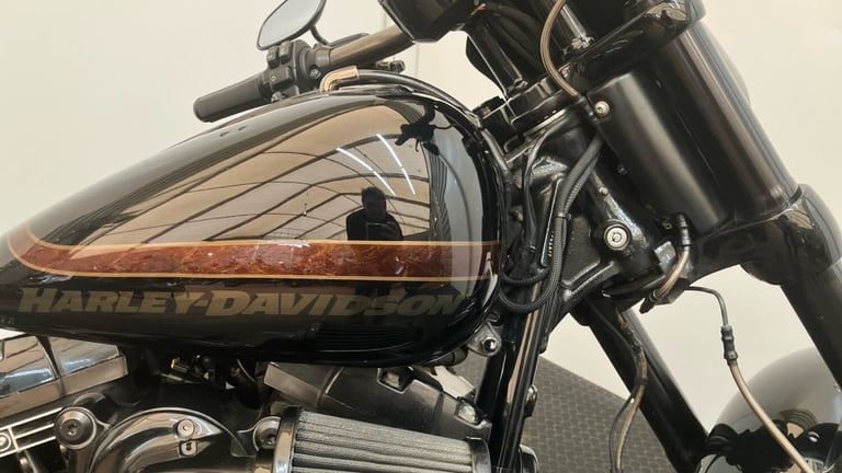 2017 Harley-Davidson Cvo FXSE Custom Colour (16.5MY) CUSTOM Petrol Manual