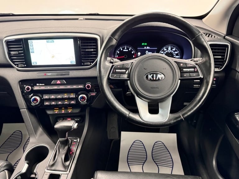 2018 Kia Sportage 1.6 T-GDi 4 DCT AUTO AWD 4WD 175 BHP + SAT NAV + GLASS SUNROOF + HEATED LEA EST...