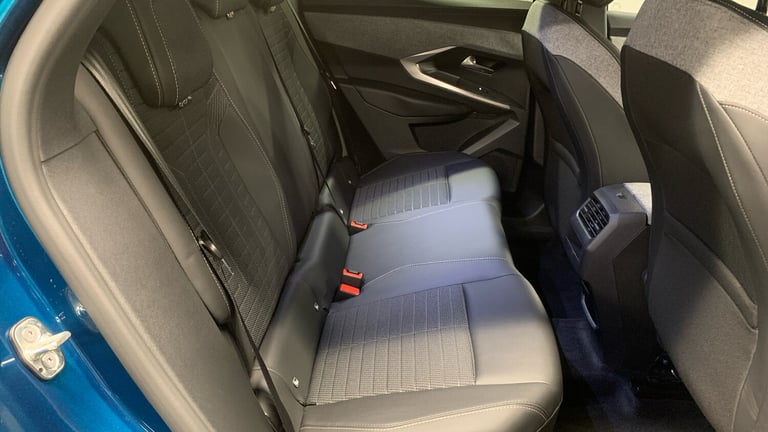 2024 Peugeot 3008 1.2 MHEV Allure e-DSC Euro 6 (s/s) 5dr SUV Hybrid Automatic