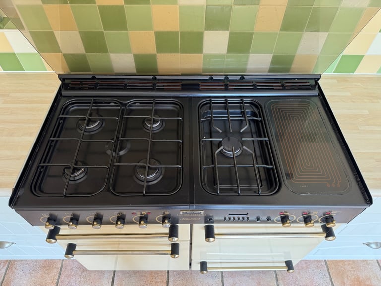 Rangemaster Leisure Gourmet 110cm Cream  Gas Oven / Gas Hob with Electric Heating plate