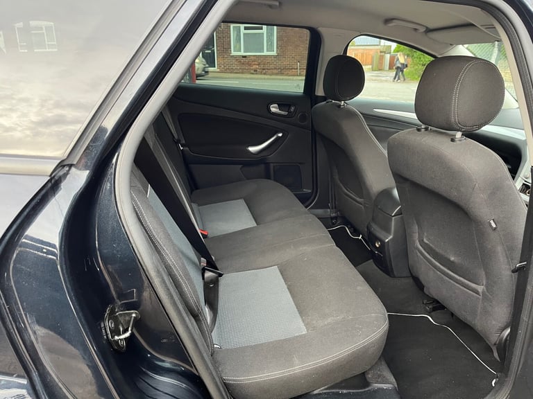 2010 Ford Mondeo 2.0 TDCi Zetec 5dr ESTATE Diesel Manual