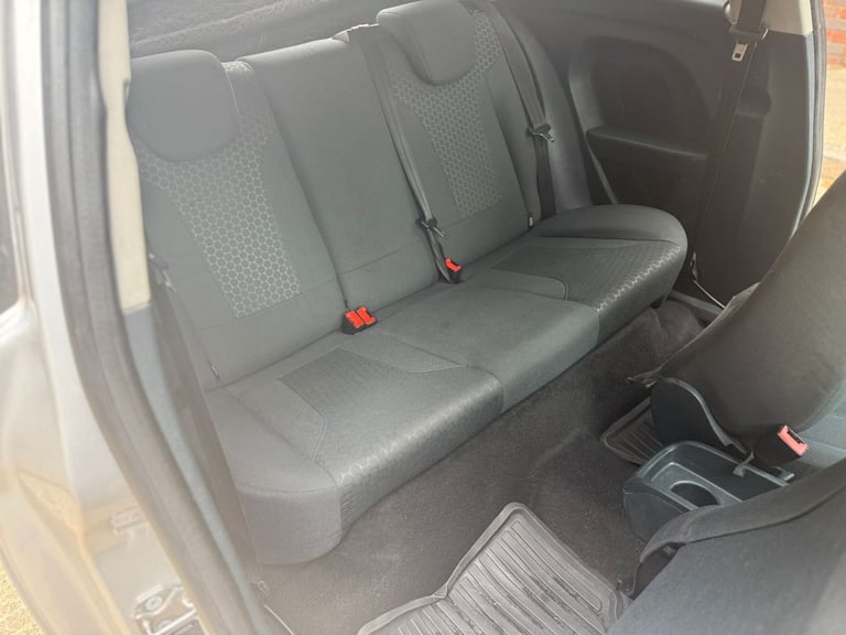 Ford, FIESTA, Hatchback, 2012, Manual, 1242 (cc), 3 doors